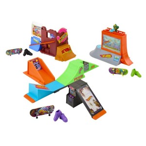 MATTEL - HW SKATES FINGERBOARD SKATEPARK HERNÍ SET